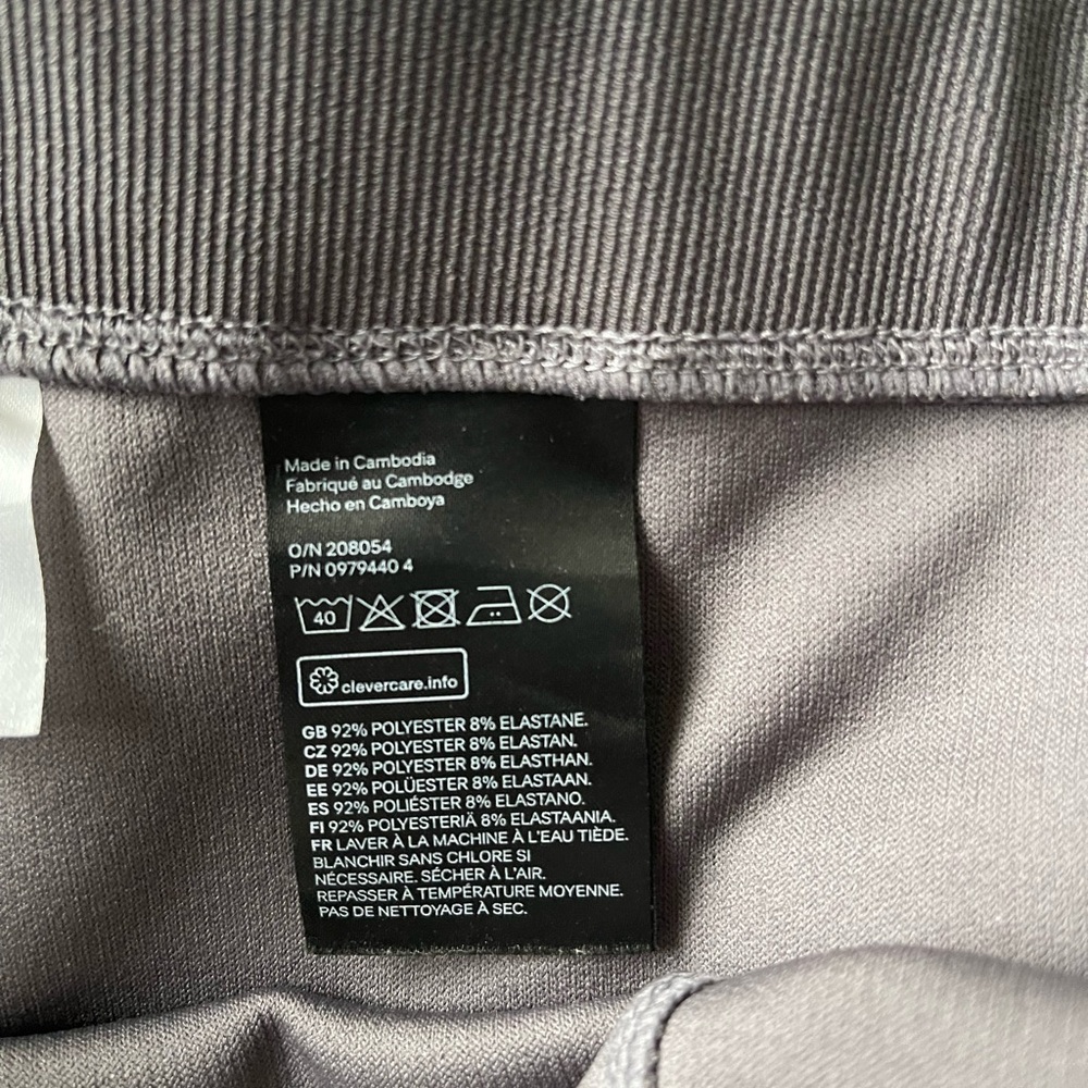 Grey Ribbed Leggings with Slit - Picture 9 of 10